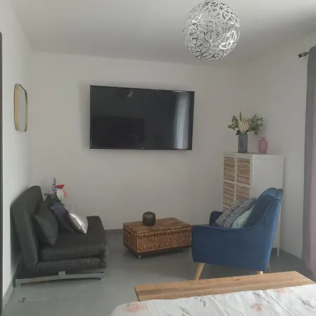 130 M2 Dans Domaine Privé Aux Pierres Roses