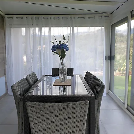 130 M2 Dans Domaine Privé Aux Pierres Roses